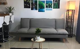Casa Bosque Guesthouse - Airport Shuttle