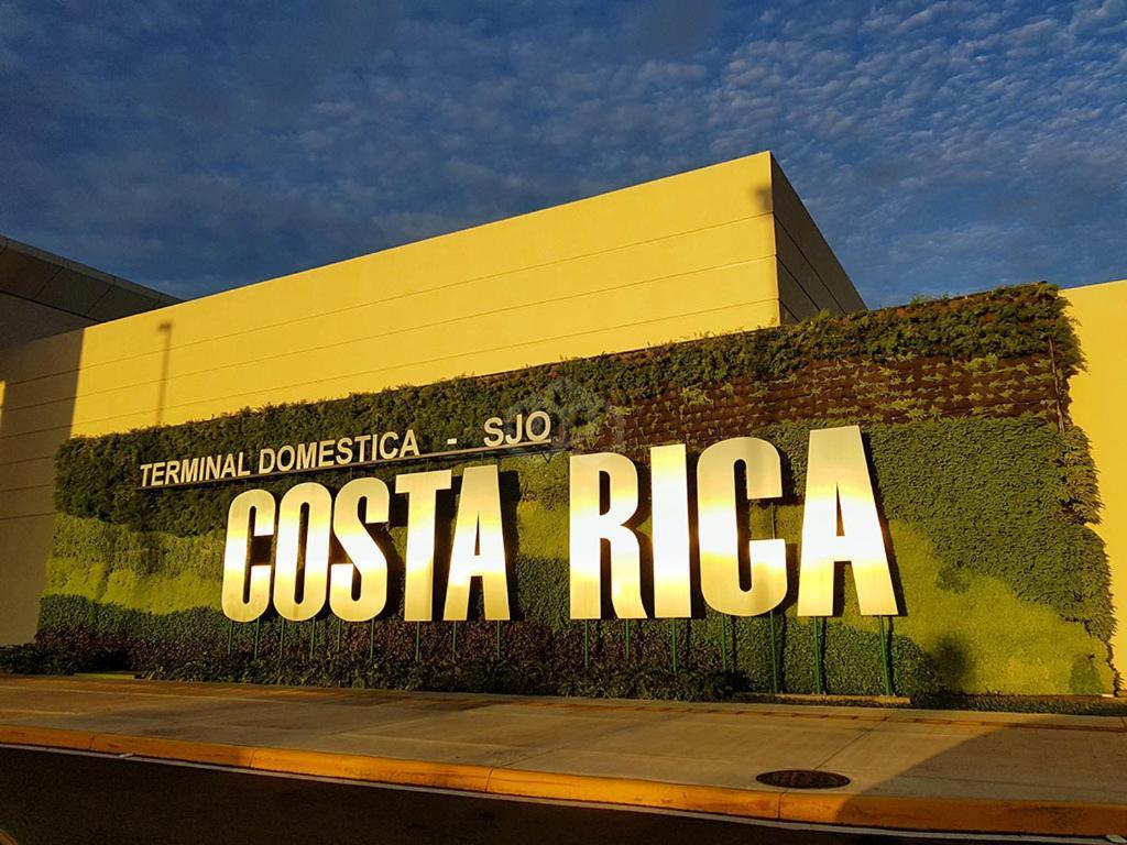 Casa Bosque Guesthouse & Car Rental - Free Sjo Airport Shuttle Desamparados (Alajuela) Exterior photo